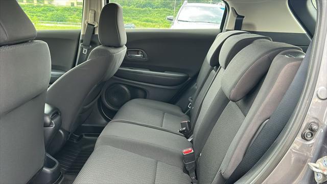 Photo of 2018 Modern Steel Metallic Honda HR-V
