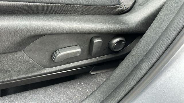Photo of 2025 Ice Silver Metallic Subaru Forester