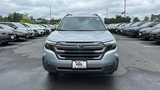 Photo of 2025 Ice Silver Metallic Subaru Forester