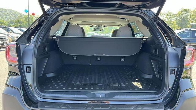 Photo of 2024 Crystal Black Silica Subaru Outback