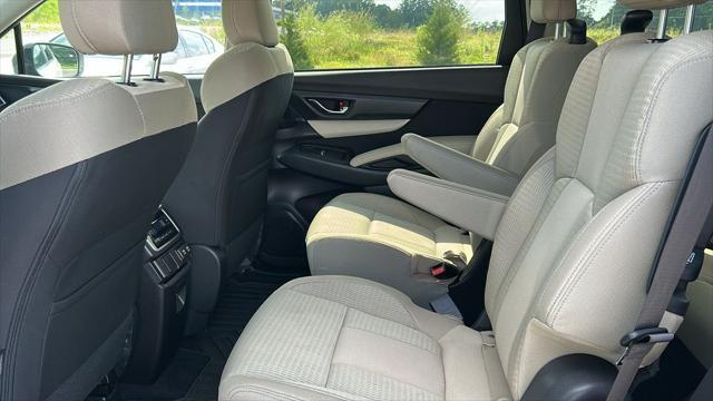 Photo of 2022 Crystal White Pearl Subaru Ascent