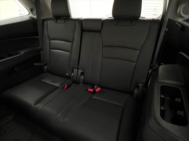 Photo of 2017 Modern Steel Metallic Honda Pilot