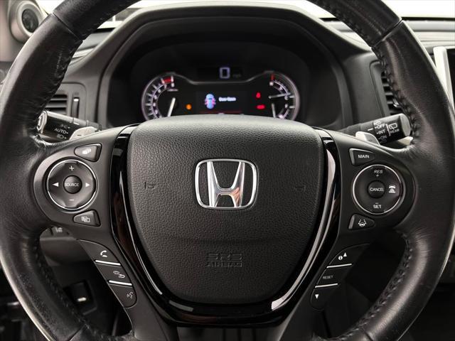 Photo of 2017 Modern Steel Metallic Honda Pilot