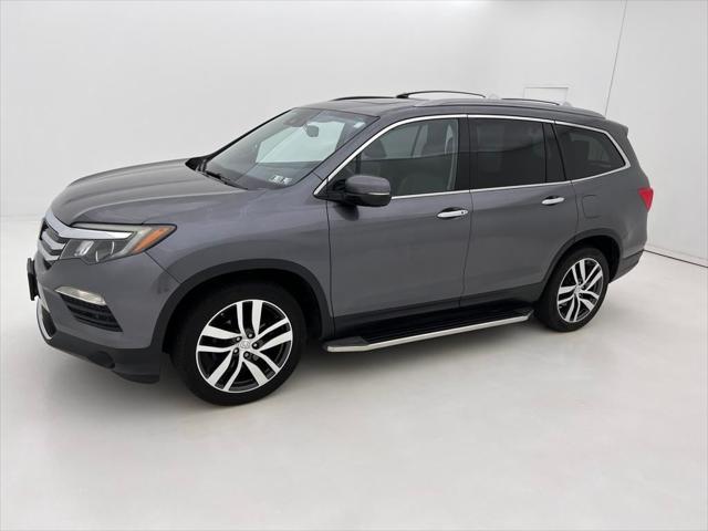 Photo of 2017 Modern Steel Metallic Honda Pilot