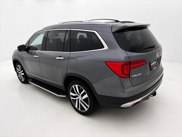 Photo of 2017 Modern Steel Metallic Honda Pilot