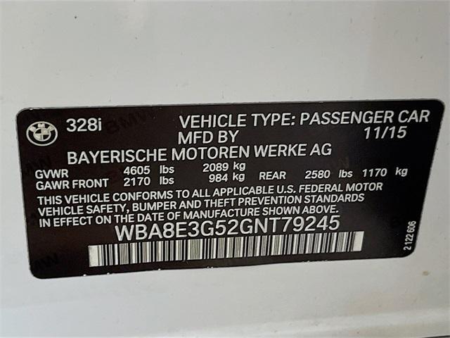 Photo of 2016 White Metallic BMW 328