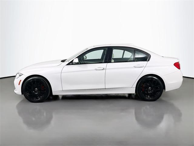 Photo of 2016 White Metallic BMW 328