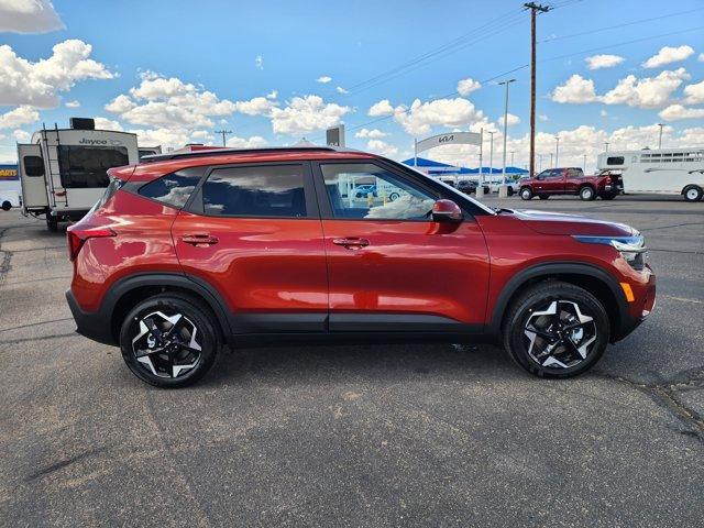 Photo of 2026 Mars Orange Kia Seltos