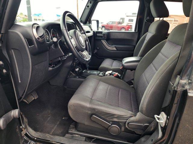 Photo of 2012 Black Jeep Wrangler