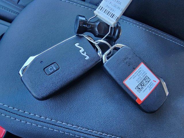 Photo of 2025 Fusion Orange Kia Seltos