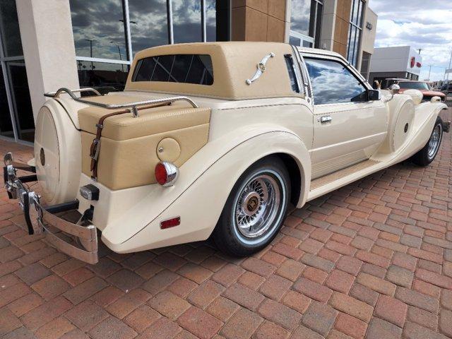 Photo of 1982 Cream Ford Mustang