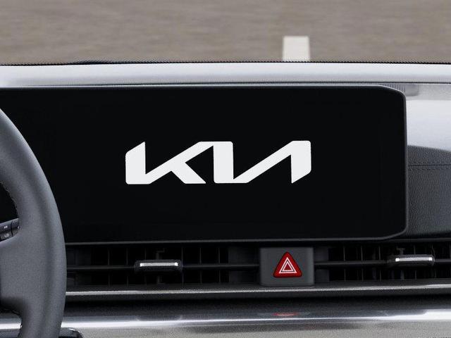 Photo of 2026 Snow White Pearl Kia Carnival Hybrid