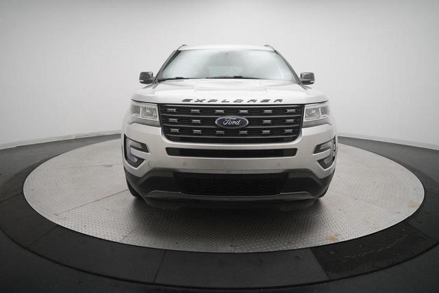 Photo of 2017 Ingot Silver Ford Explorer
