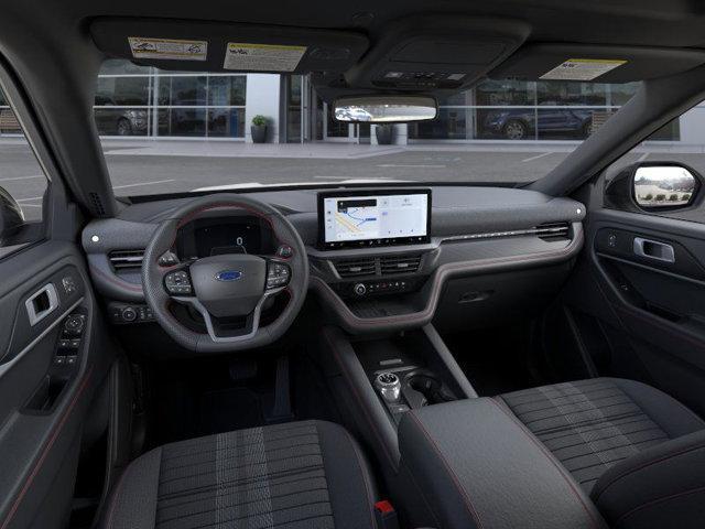 Photo of 2025 Star White Metallic Tri-Coat Ford Explorer