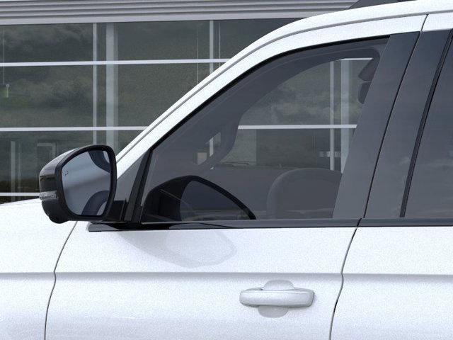 Photo of 2025 Star White Metallic Tri-Coat Ford Expedition Max