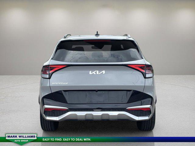 Photo of 2023 Wolf Gray Kia Sportage