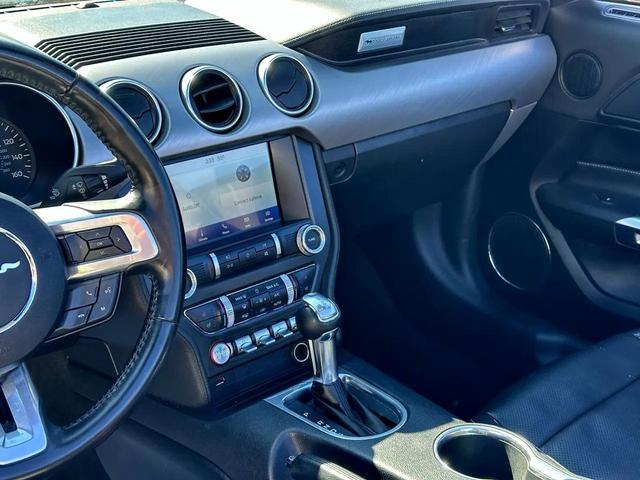 Photo of 2022 Oxford White Ford Mustang
