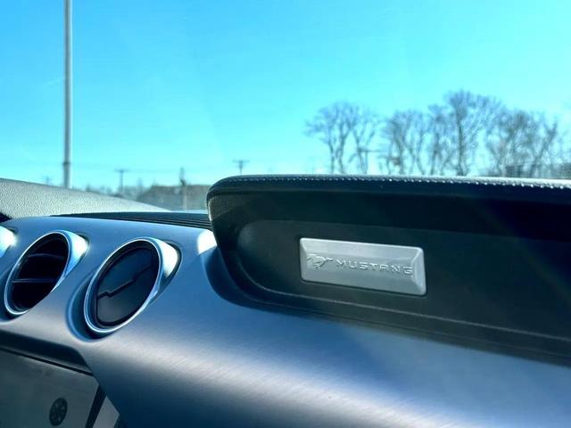 Photo of 2022 Oxford White Ford Mustang
