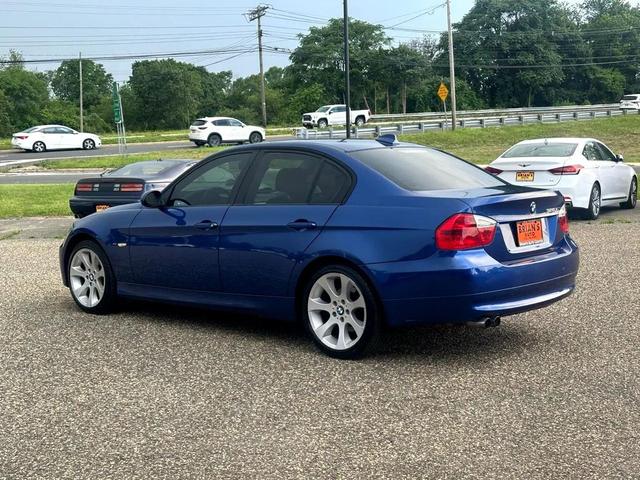 Photo of 2007 Blue BMW 328