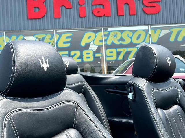 Photo of 2012 White Maserati GranTurismo