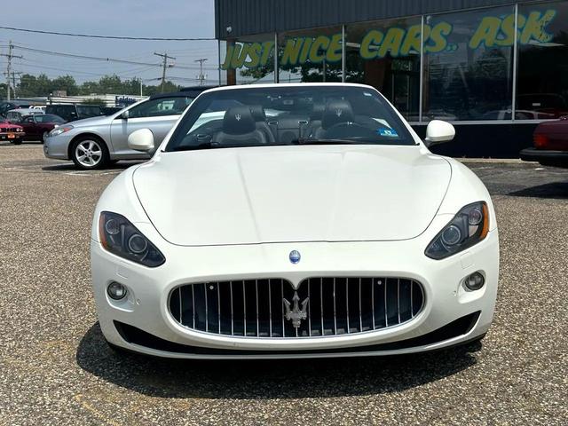 Photo of 2012 White Maserati GranTurismo