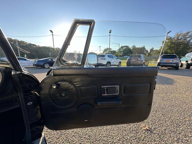 Photo of 1980 BLACK MG MGB
