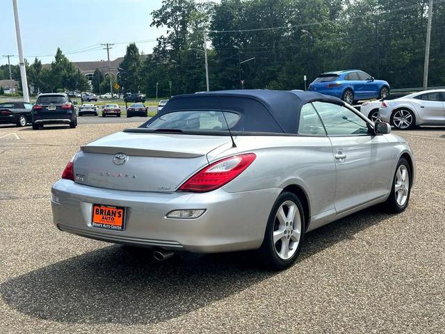 Photo of 2007 Titanium Metallic Toyota Camry Solara