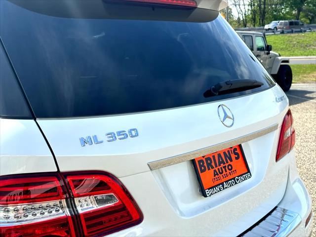 Photo of 2015 White Mercedes-Benz M-Class