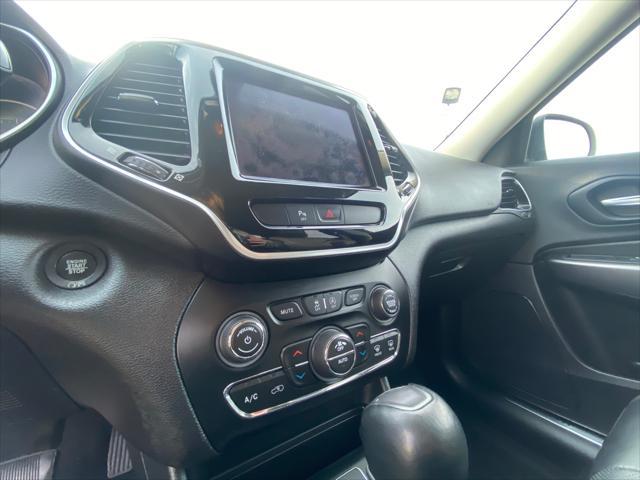 Photo of 2019 Billet Silver Metallic Clearcoat Jeep Cherokee