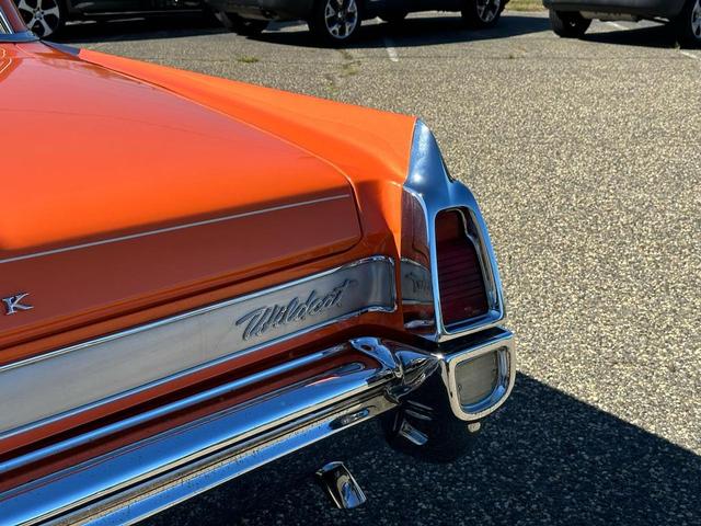 Photo of 1963 Orange w/Gold Flake Buick Wildcat