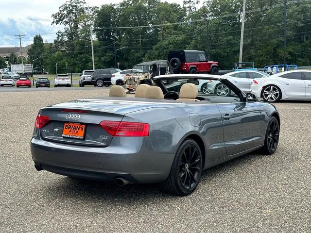 Photo of 2014 Gray/Light Blue Audi A5