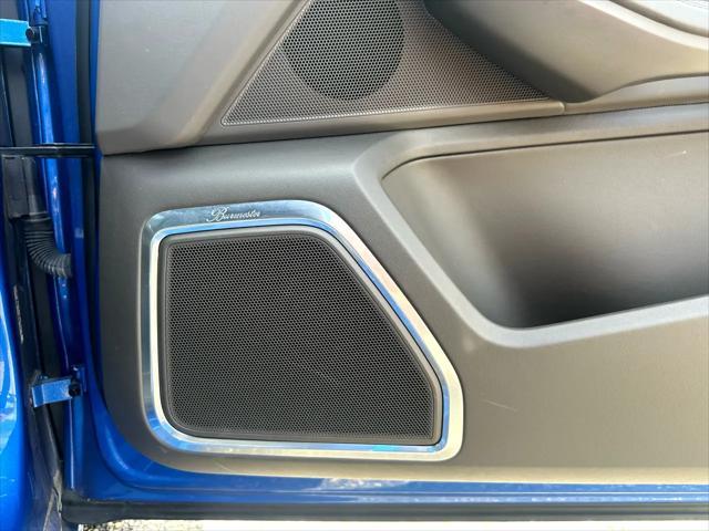 Photo of 2016 Blue Porsche Macan
