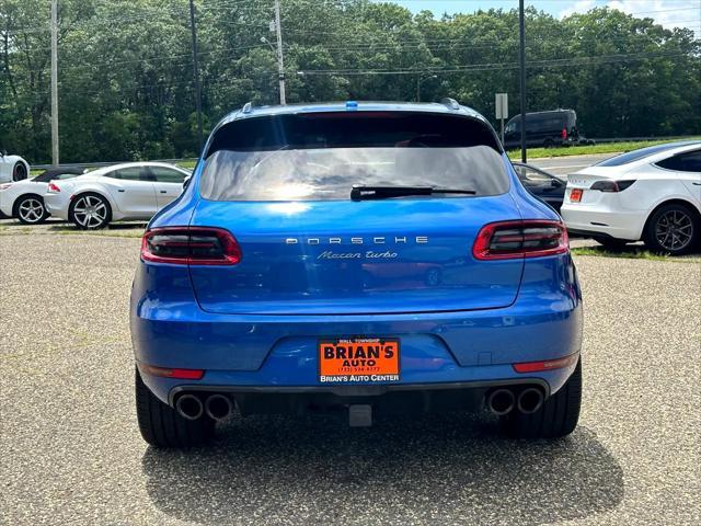 Photo of 2016 Blue Porsche Macan