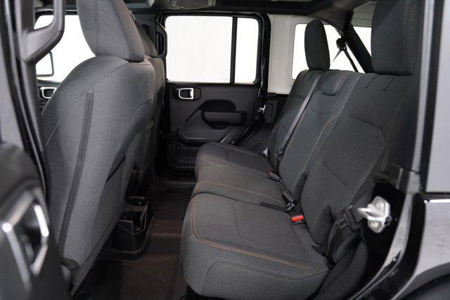 Photo of 2025 Black Clearcoat Jeep Wrangler