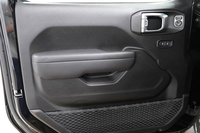 Photo of 2025 Black Clearcoat Jeep Wrangler