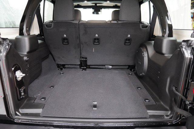 Photo of 2025 Black Clearcoat Jeep Wrangler