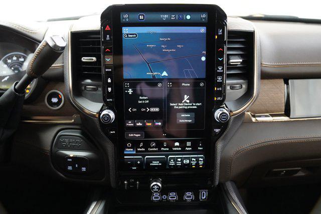 Photo of 2025 Diamond Black Crystal Pearlcoat RAM 2500