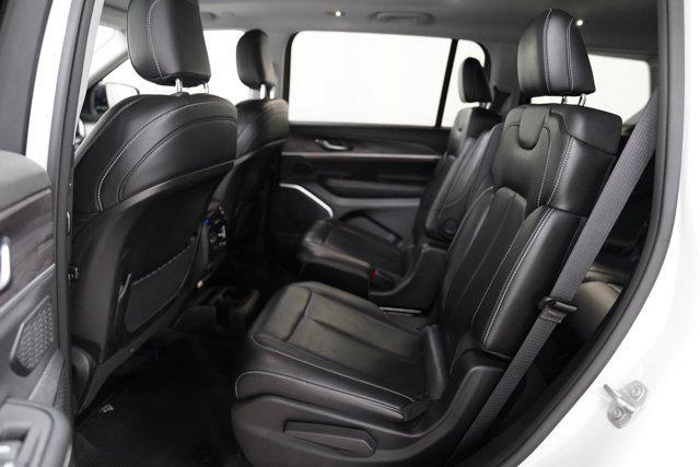 Photo of 2021 Bright White Clearcoat Jeep Grand Cherokee L