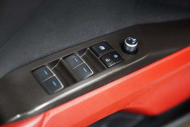 Photo of 2023 Ice Cap Toyota Camry