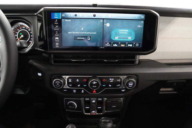 Photo of 2025 Black Clearcoat Jeep Wrangler