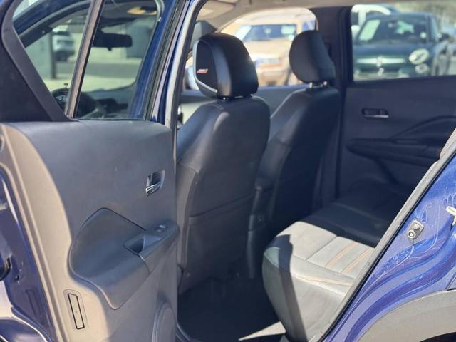 Photo of 2020 Blue Nissan Kicks