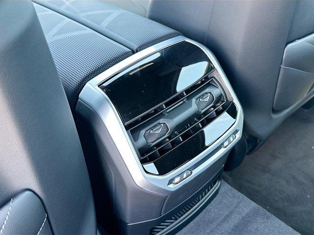 Photo of 2025 Frozen Deep Grey BMW 740