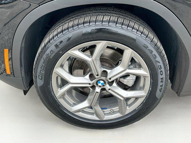 Photo of 2023 Jet Black BMW X3
