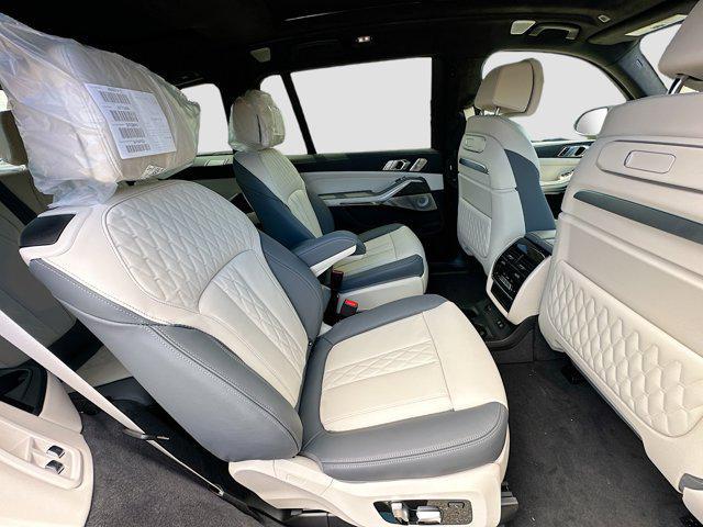 Photo of 2026 Black Sapphire Metallic BMW X7