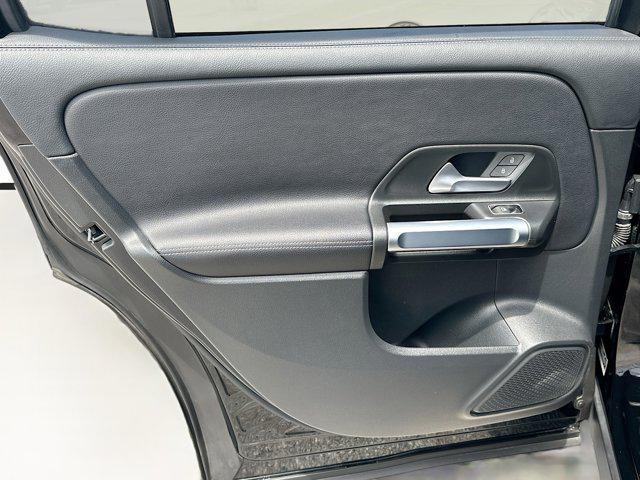 Photo of 2023 Black Mercedes-Benz GLB 250
