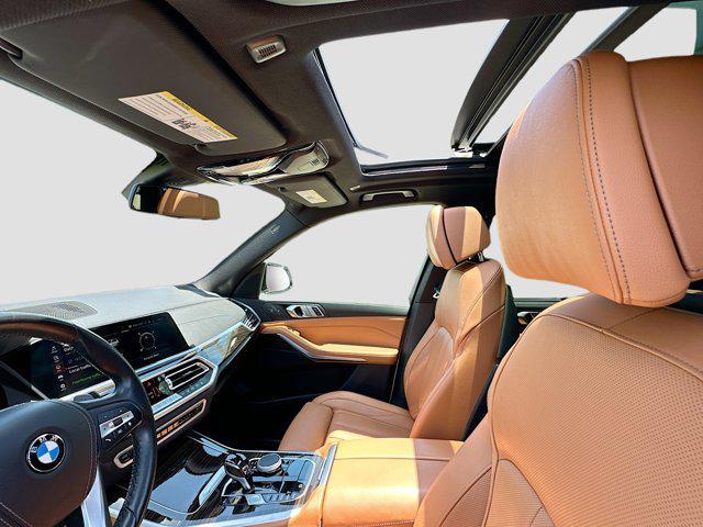 Photo of 2022 Alpine White BMW X5