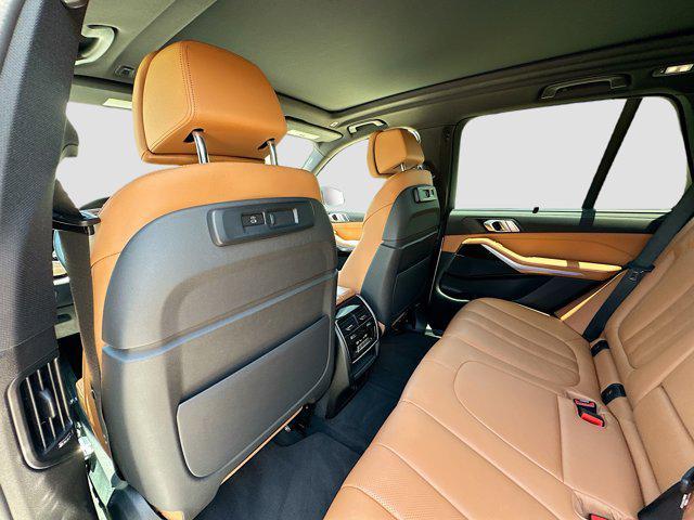 Photo of 2022 Alpine White BMW X5