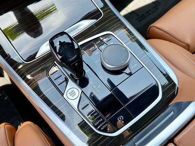 Photo of 2022 Alpine White BMW X5