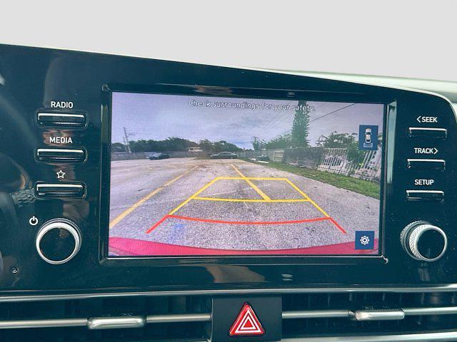 Photo of 2022 Scarlet Red Pearl Hyundai ELANTRA