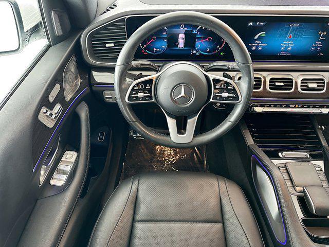 Photo of 2022 White Mercedes-Benz GLE 350